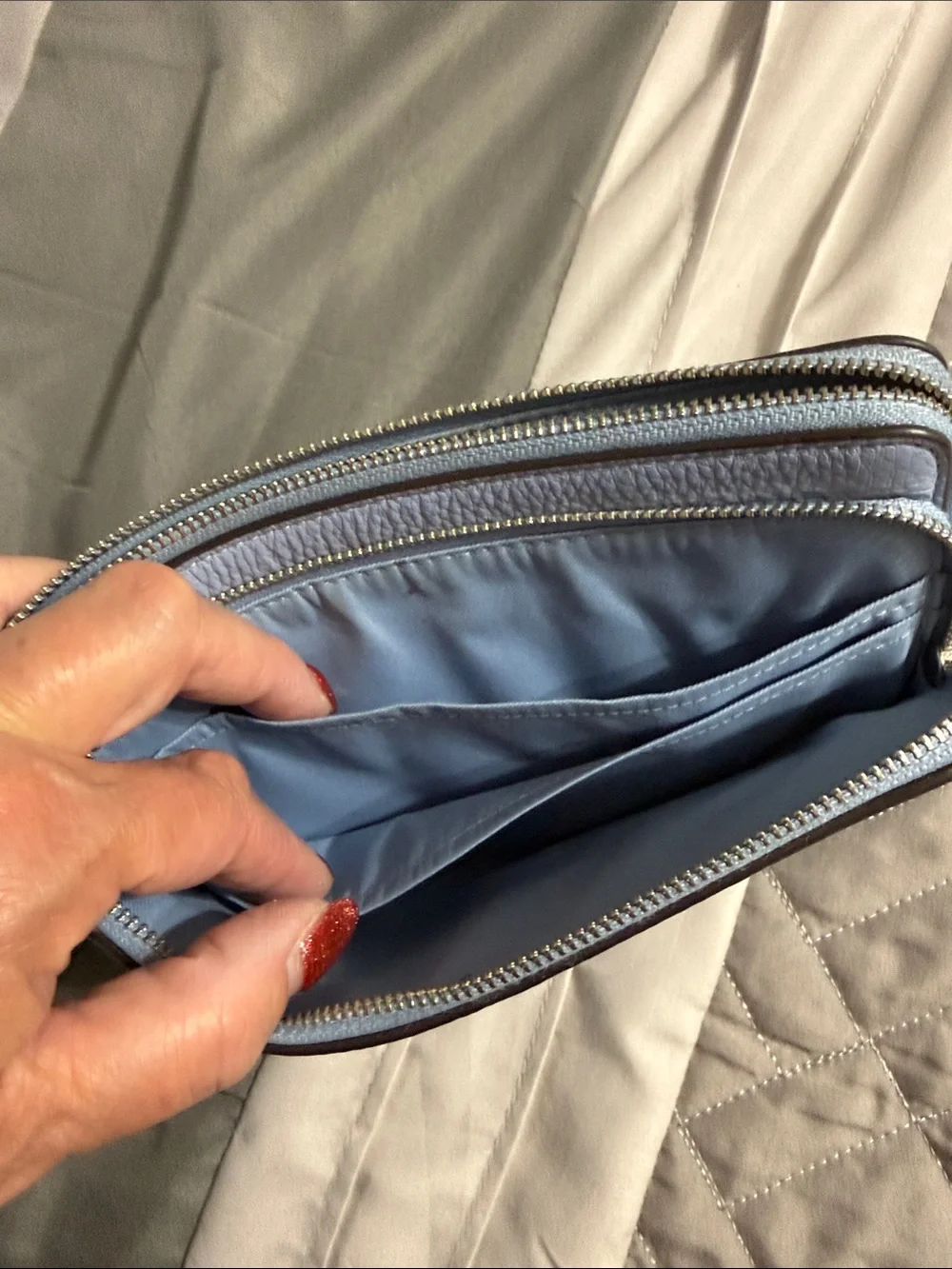 COACH Light Blue Pebbled Leather Wristlet Clutch with Gold Logo - Picture 8 of 8